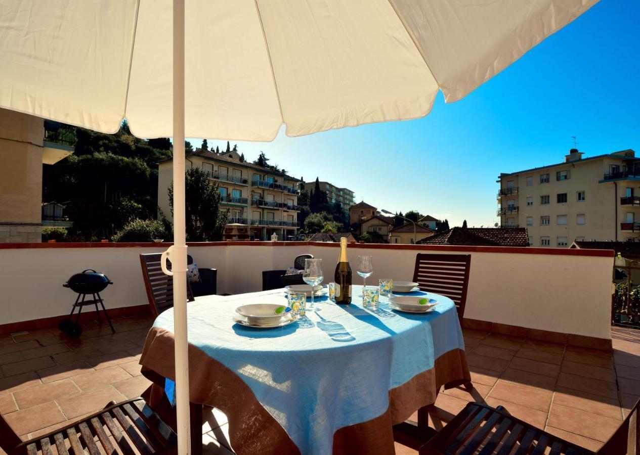 Vila Casa Con Grande Terrazza, Ac, Wifi, Posto Auto E Vicino Al Mare Imperia Exteriér fotografie
