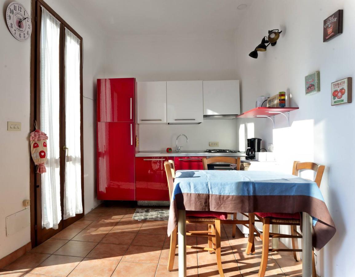 Vila Casa Con Grande Terrazza, Ac, Wifi, Posto Auto E Vicino Al Mare Imperia Exteriér fotografie